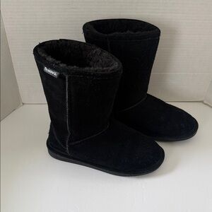 Bearpaw Classic Black Suede Winter Boots